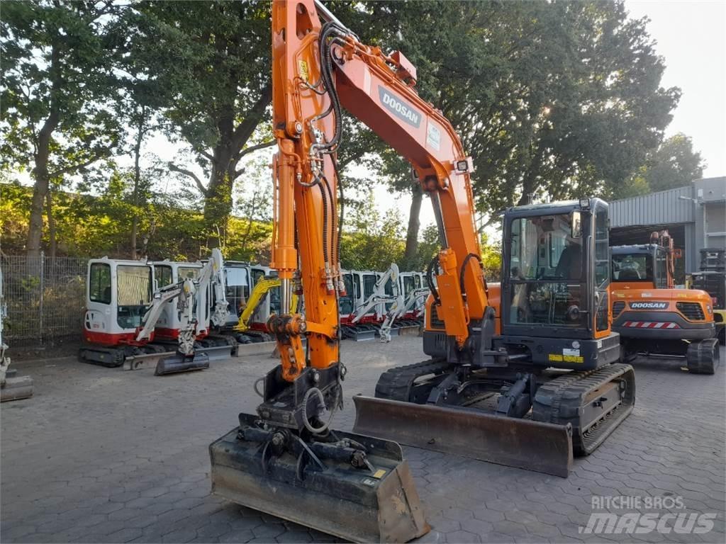 Doosan DX85R-3 Midi bageri 7t – 12t