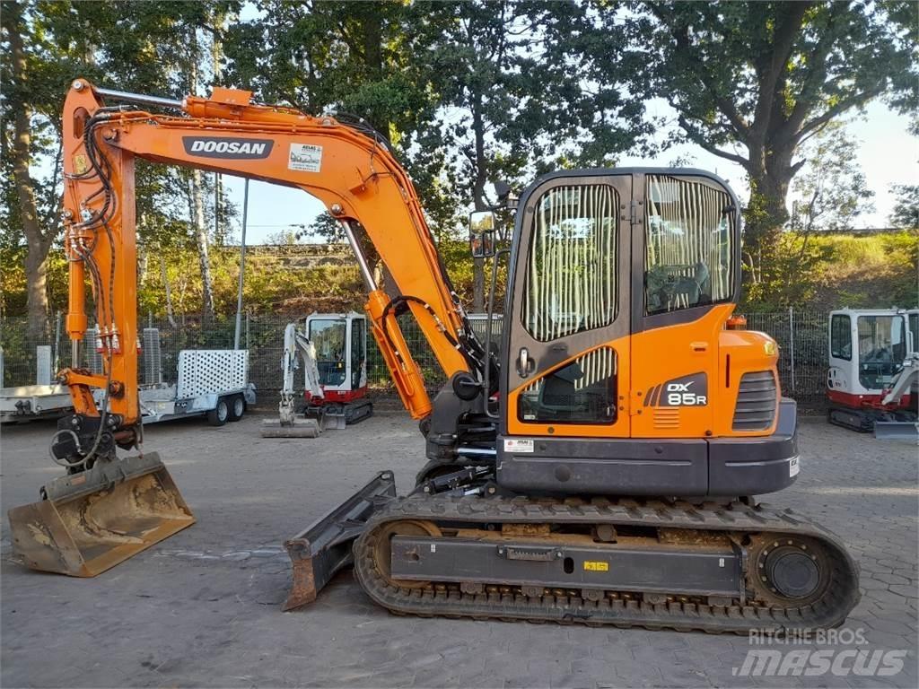 Doosan DX85R-3 Midi bageri 7t – 12t