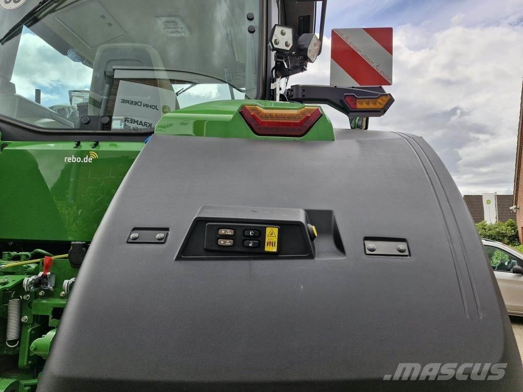 John Deere 7R330 Traktori