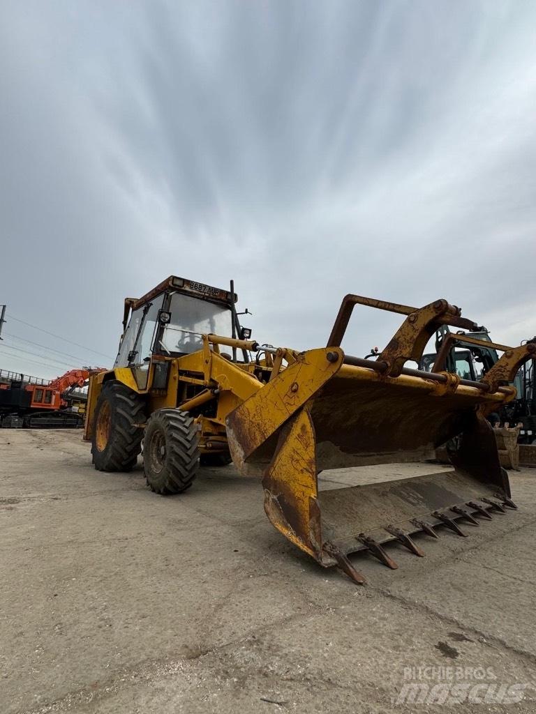 JCB 3 CX Rovokopači