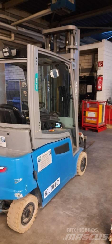 Jungheinrich EFG 320 Električni viljuškari