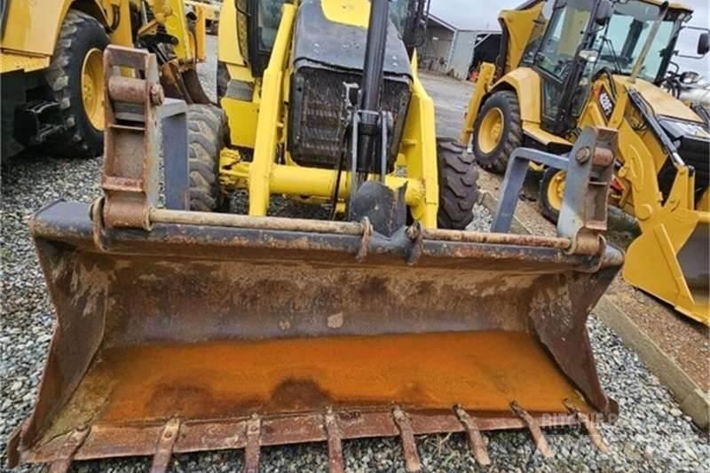 CAT 422E TLB Rovokopači