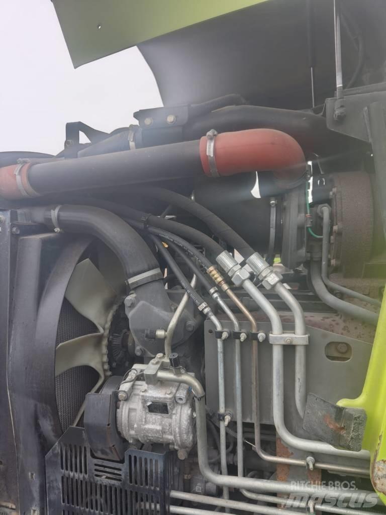 CLAAS Arion 630 Traktori
