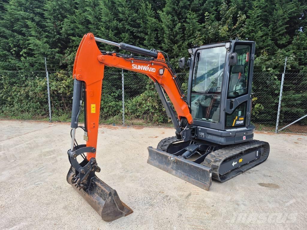 Sunward SWE 25 UF Mini bageri < 7t
