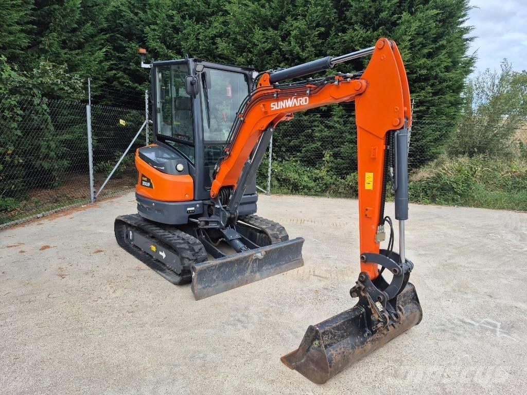 Sunward SWE 25 UF Mini bageri < 7t
