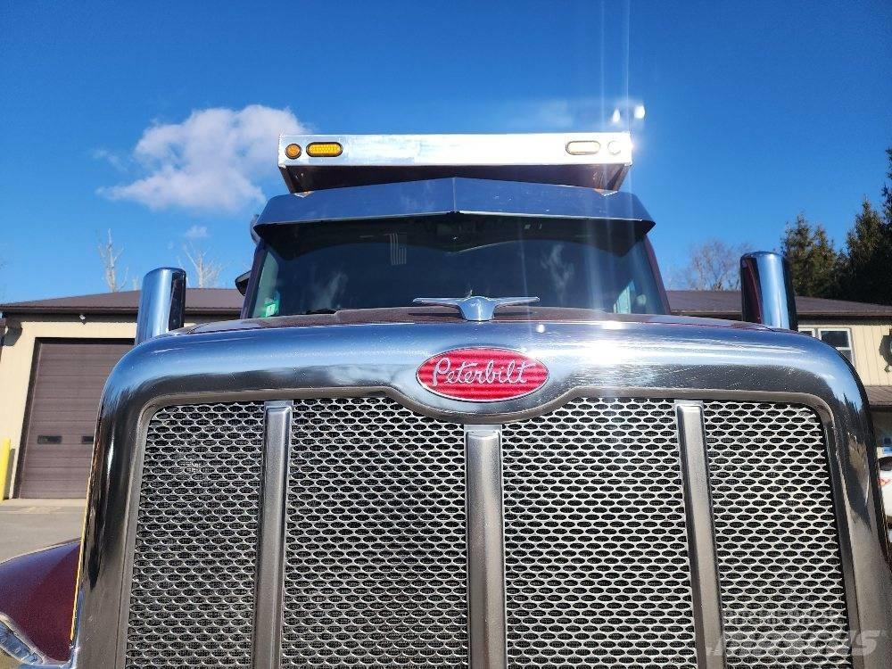 Peterbilt 567 Tegljači