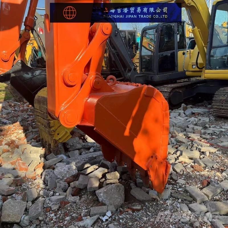 Hitachi ZX 135 Bageri guseničari