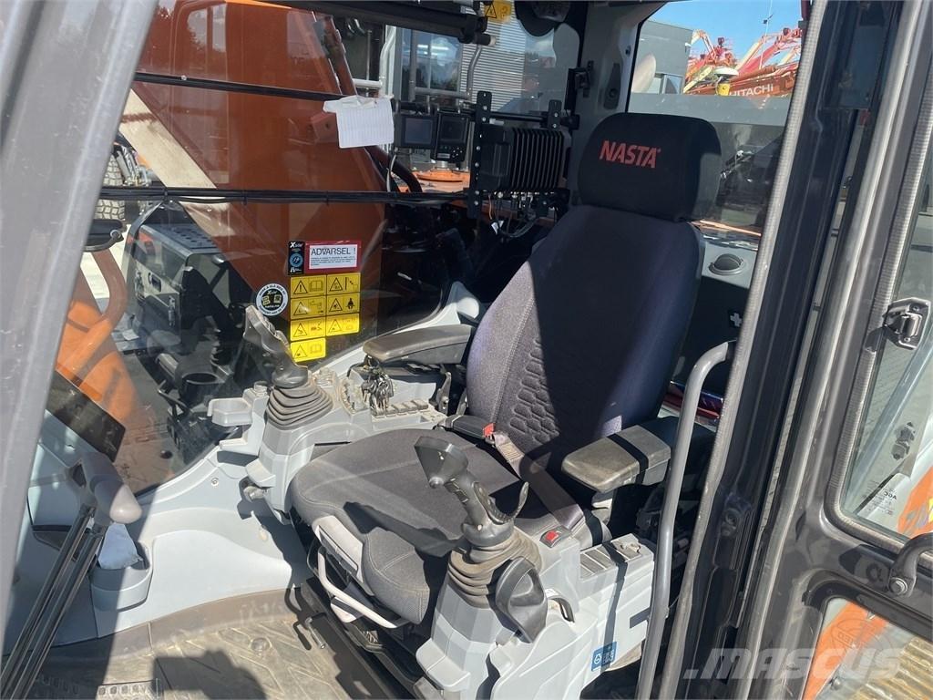 Hitachi ZX 300 LC-7 Bageri guseničari
