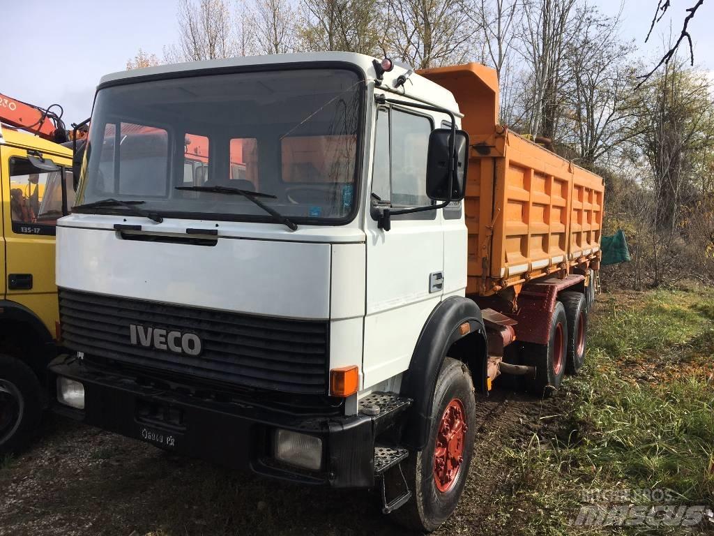 Iveco 330-26 Kiperi kamioni