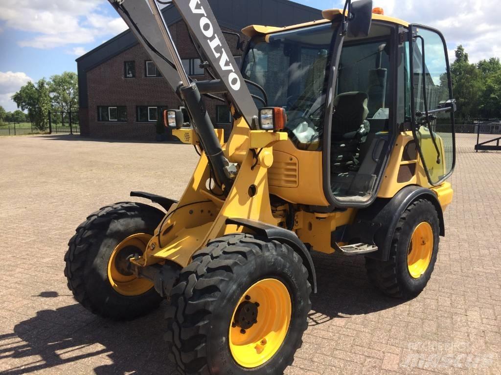 Volvo L 25 F Utovarivači na točkove