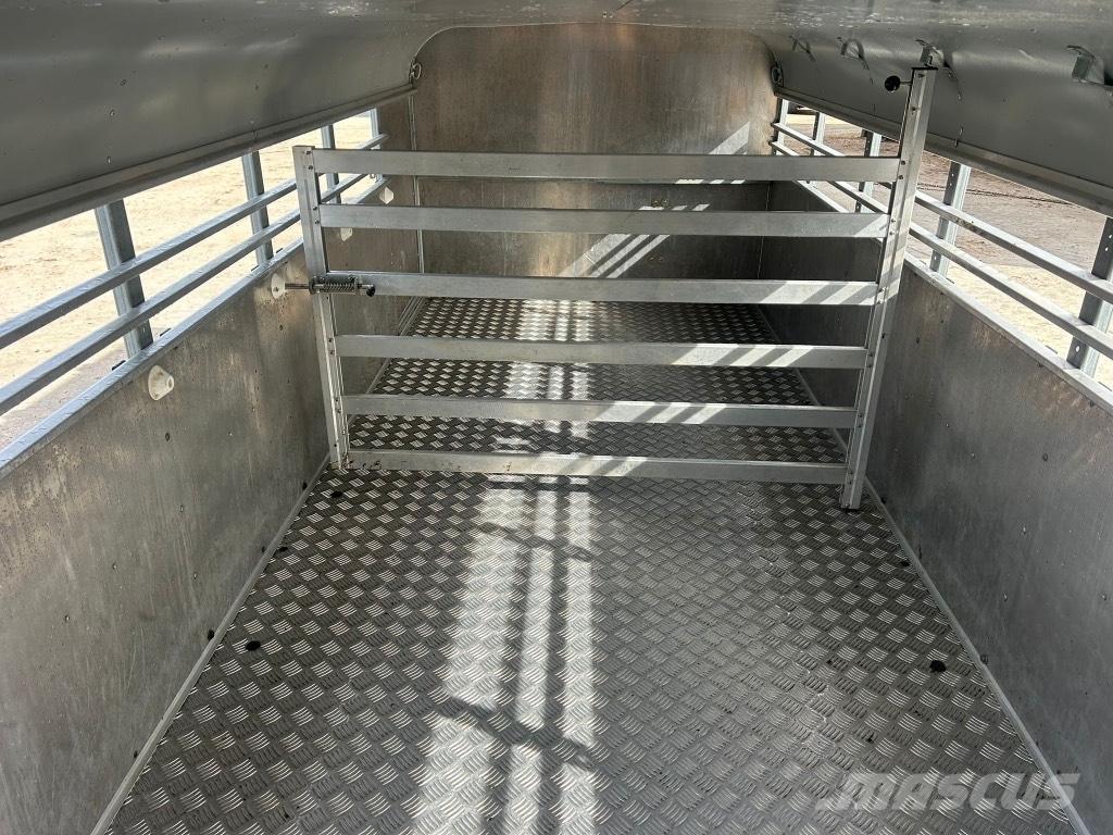 Ifor Williams TA 510 Prikolice za prevoz životinja