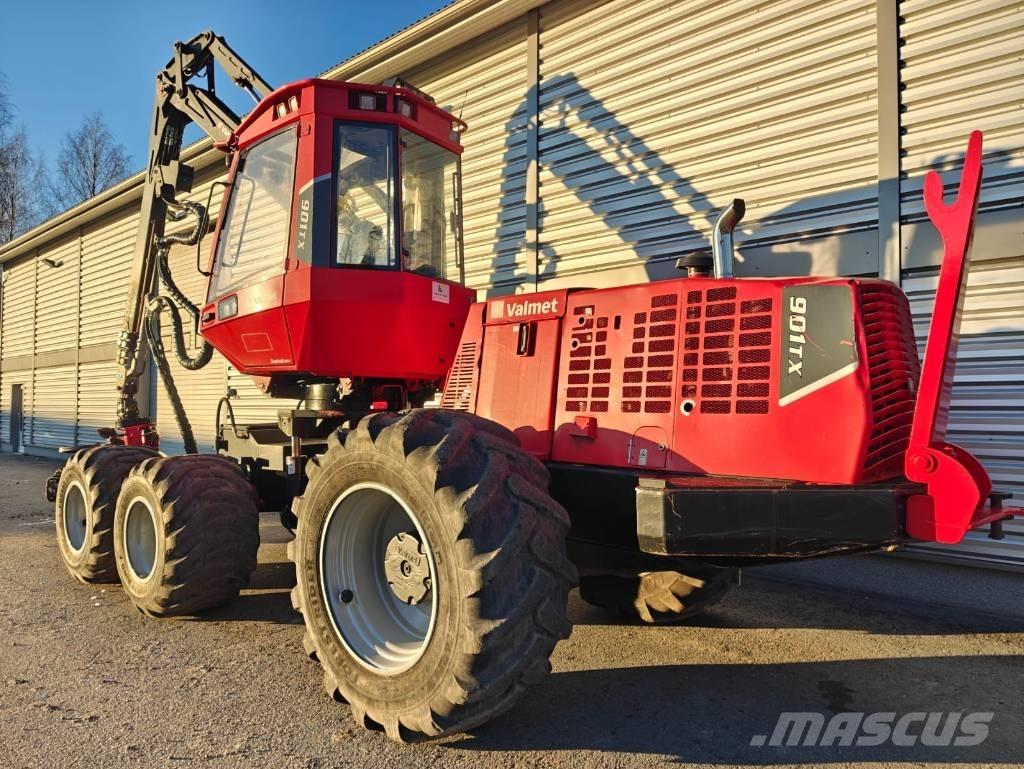 Valmet 901TX Harversteri