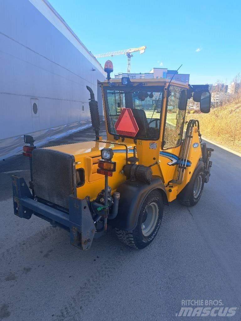 Wille 355 B Pomoćne mašine