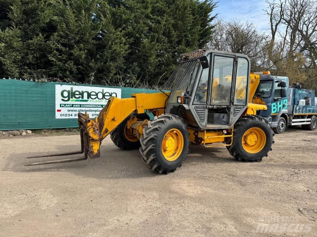 JCB 525-67 Poljoprivredni teleskopski utovarivači