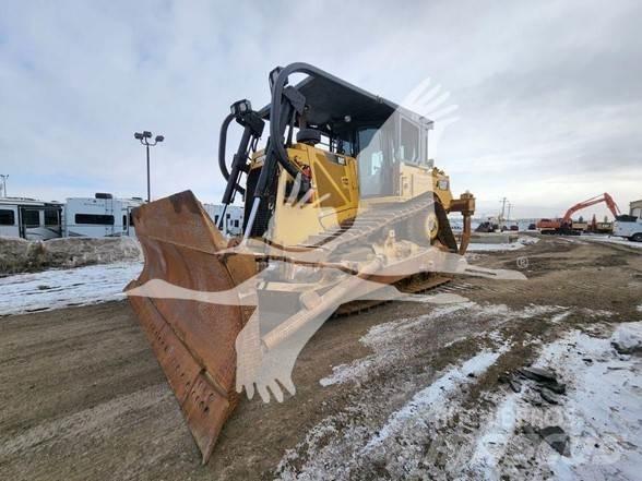 CAT D8T Buldožeri guseničari