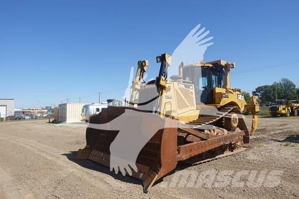 CAT D8T Buldožeri guseničari