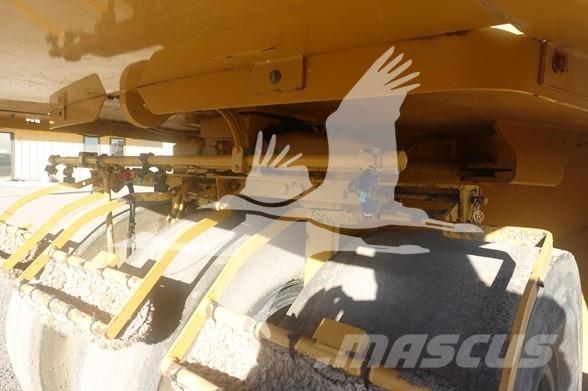 CAT PS-360C Gumeni valjci na točkovima