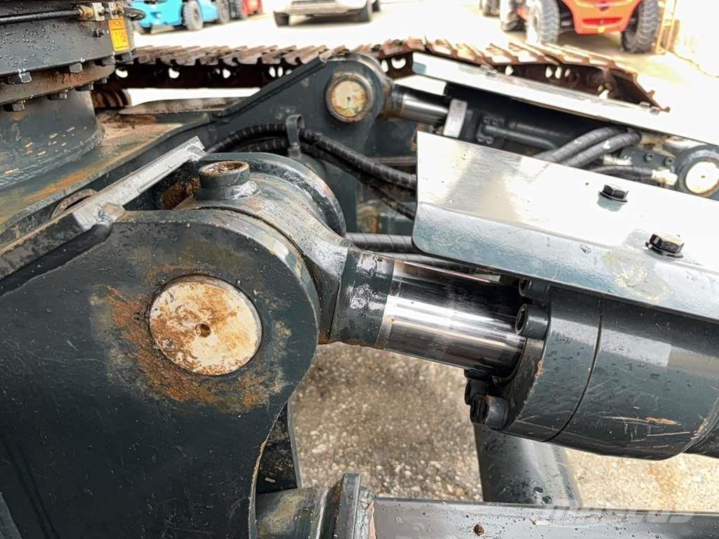 Hyundai HC130ALCR Polovni specijalni bageri