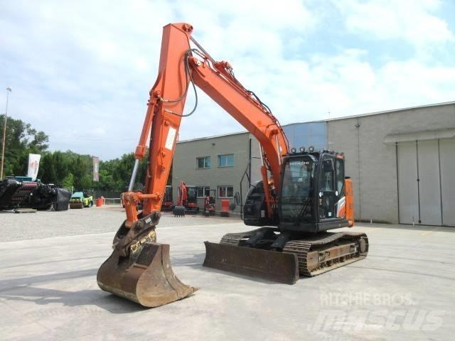 Hitachi ZX 135 US-7 Bageri guseničari