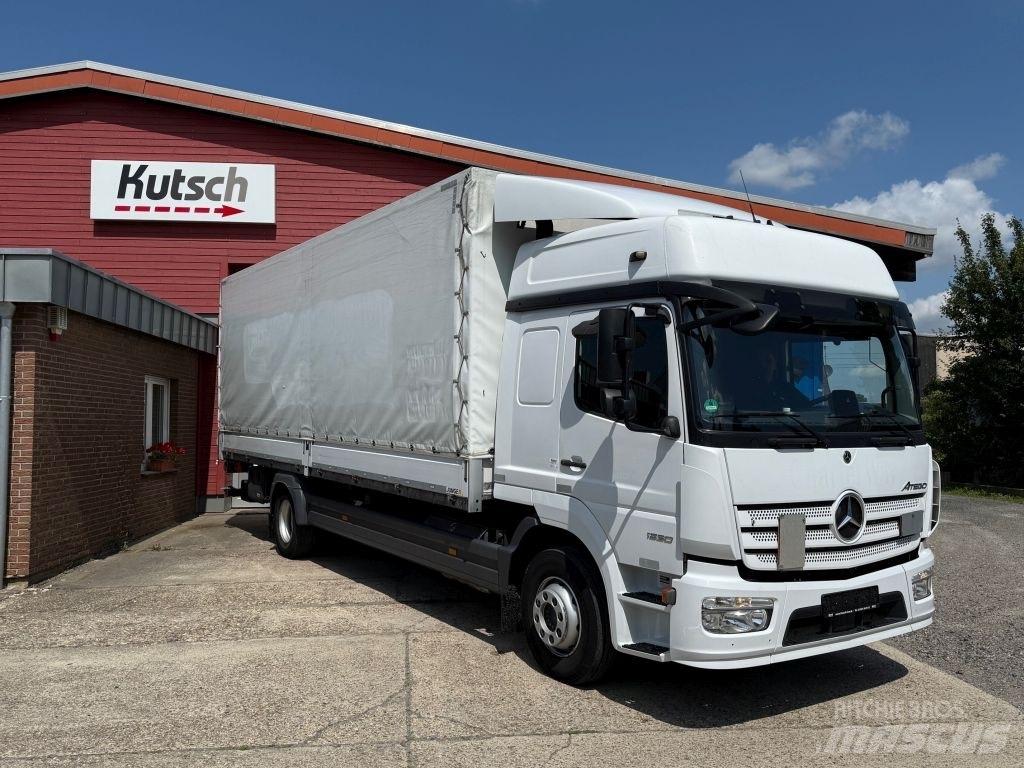 Mercedes-Benz 1530L Kamioni sa ciradom