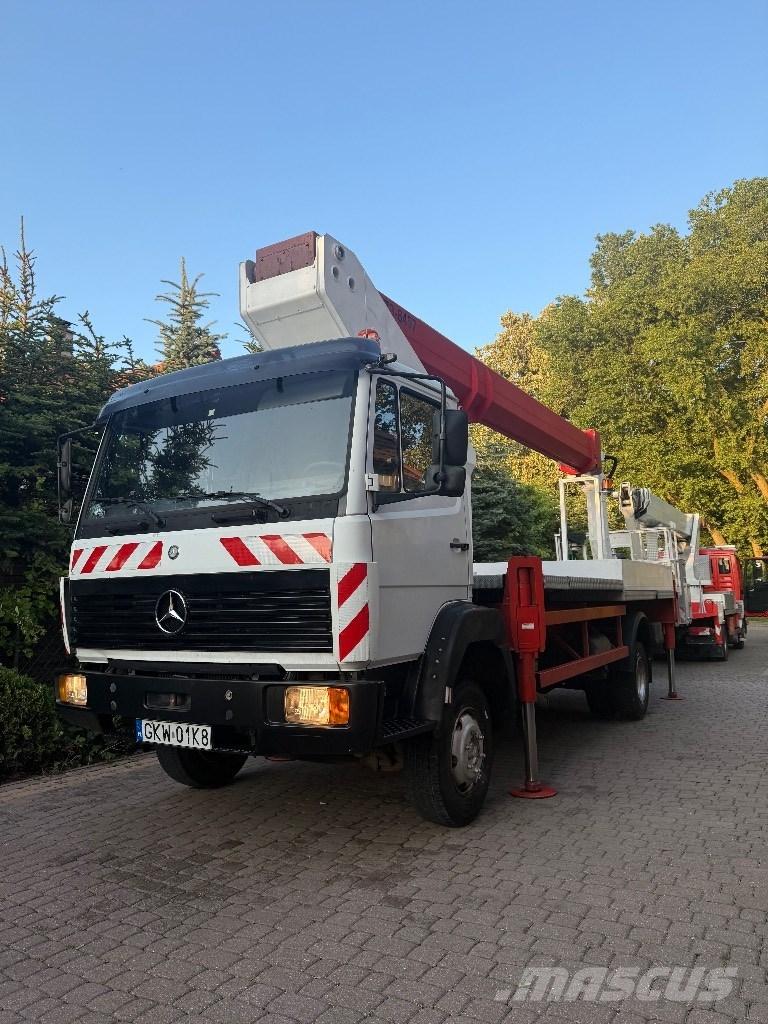 Mercedes-Benz 817 Auto korpe