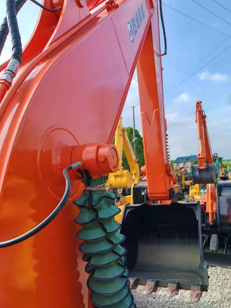 Hitachi ZX 120 Bageri guseničari