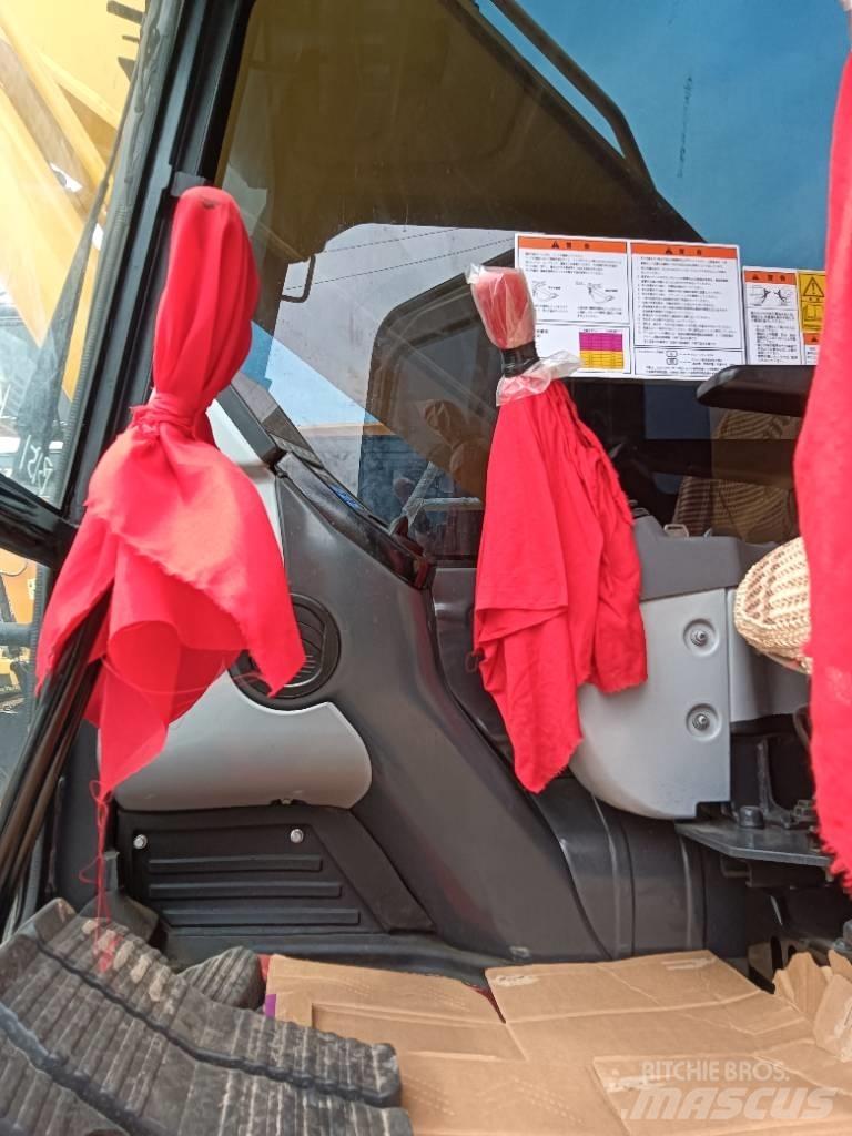 Komatsu PC 200-8 Bageri guseničari