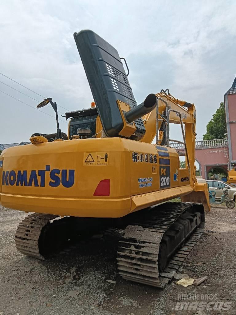 Komatsu PC 200-8 Bageri guseničari