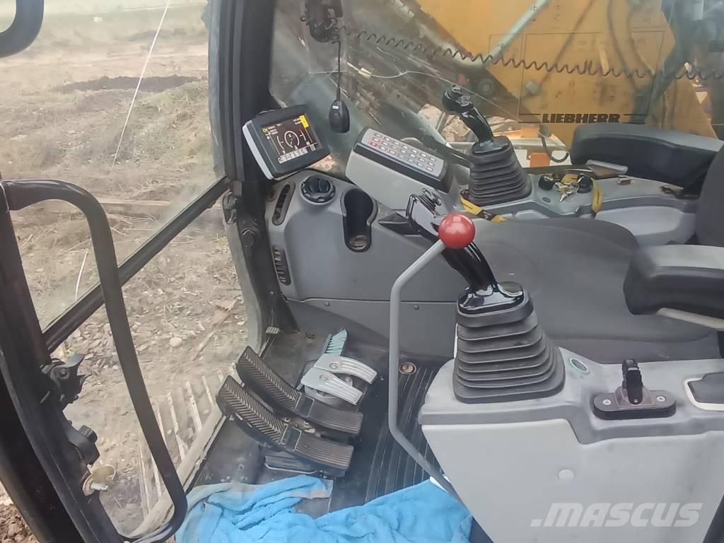 Liebherr R 918 NLC Bageri guseničari