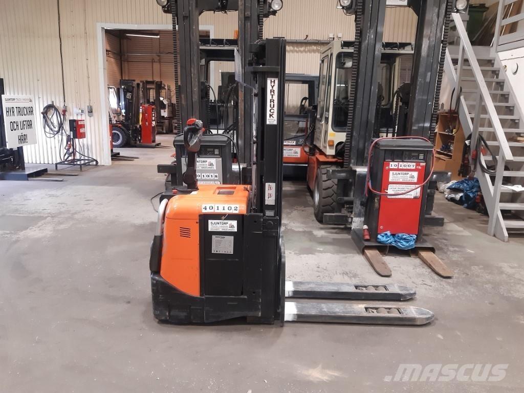 BT SPE125L Samopogonski ručni viljuškari