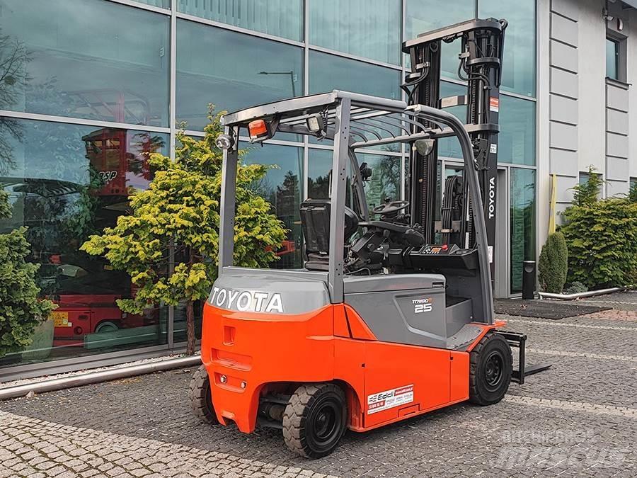 Toyota 8FBMT25 Električni viljuškari