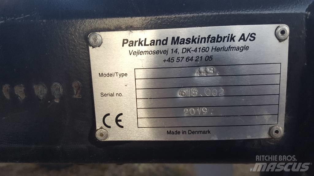 Parkland 443 Prese/balirke za četvrtaste bale