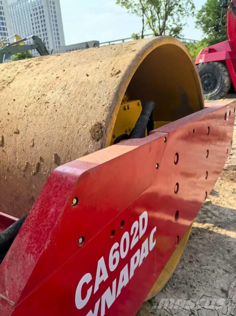 Dynapac CA 602 D Valjci sa jednim bubnjem