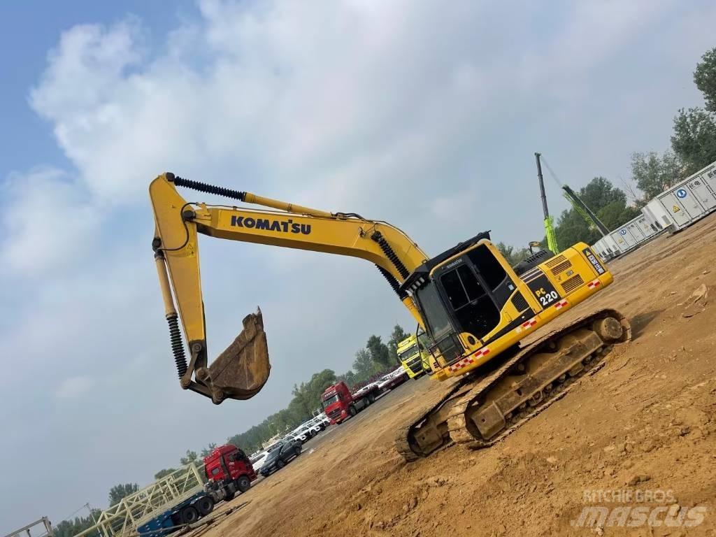 Komatsu PC 220-8 Bageri guseničari