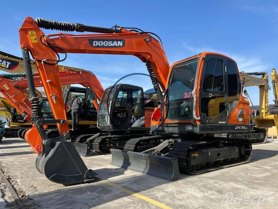 Doosan DX 75-9 C Bageri guseničari