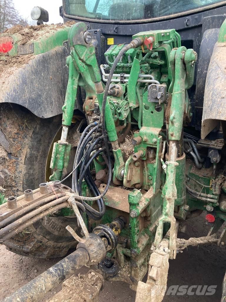 John Deere 6145R Traktori