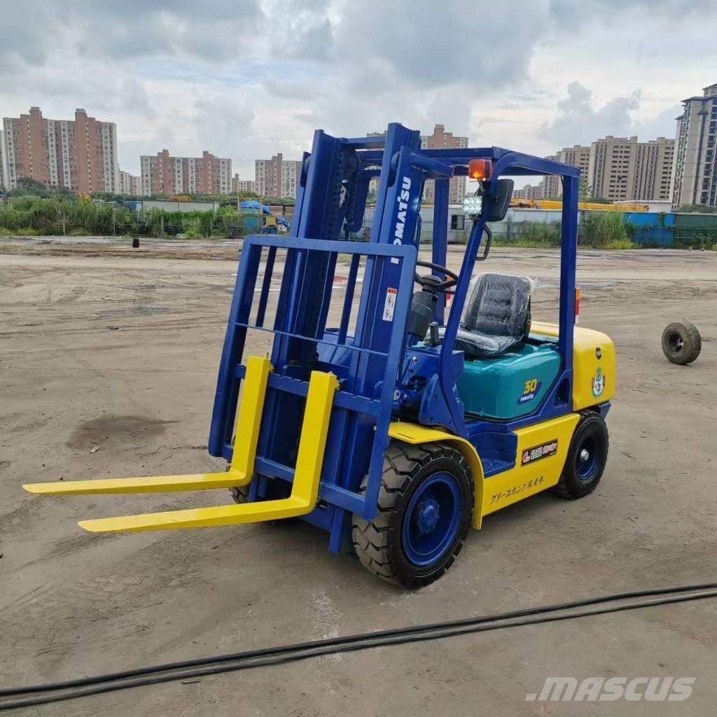 Komatsu FD 30 T-17 Dizelski viljuškari