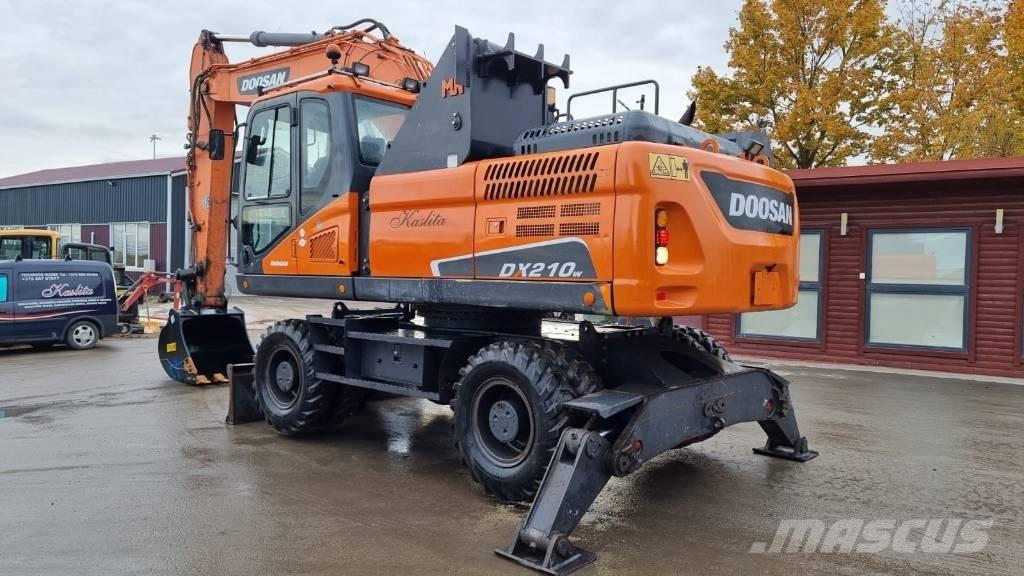Doosan DX 210 W - 5 Bageri točkaši