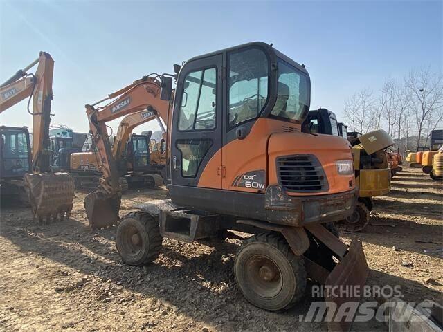Doosan DX60W Mini bageri < 7t