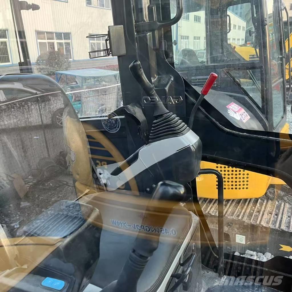 Komatsu PC 35 MR Mini bageri < 7t