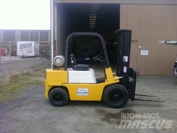 Yale 2.5 Tonne Plinski viljuškari