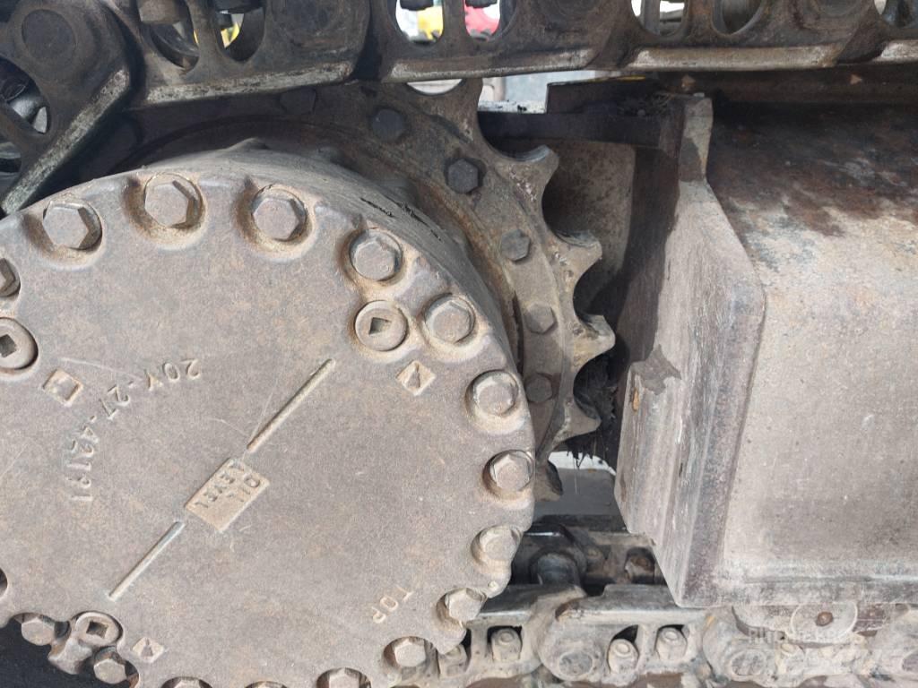 Komatsu PC228USLC-11 Bageri guseničari
