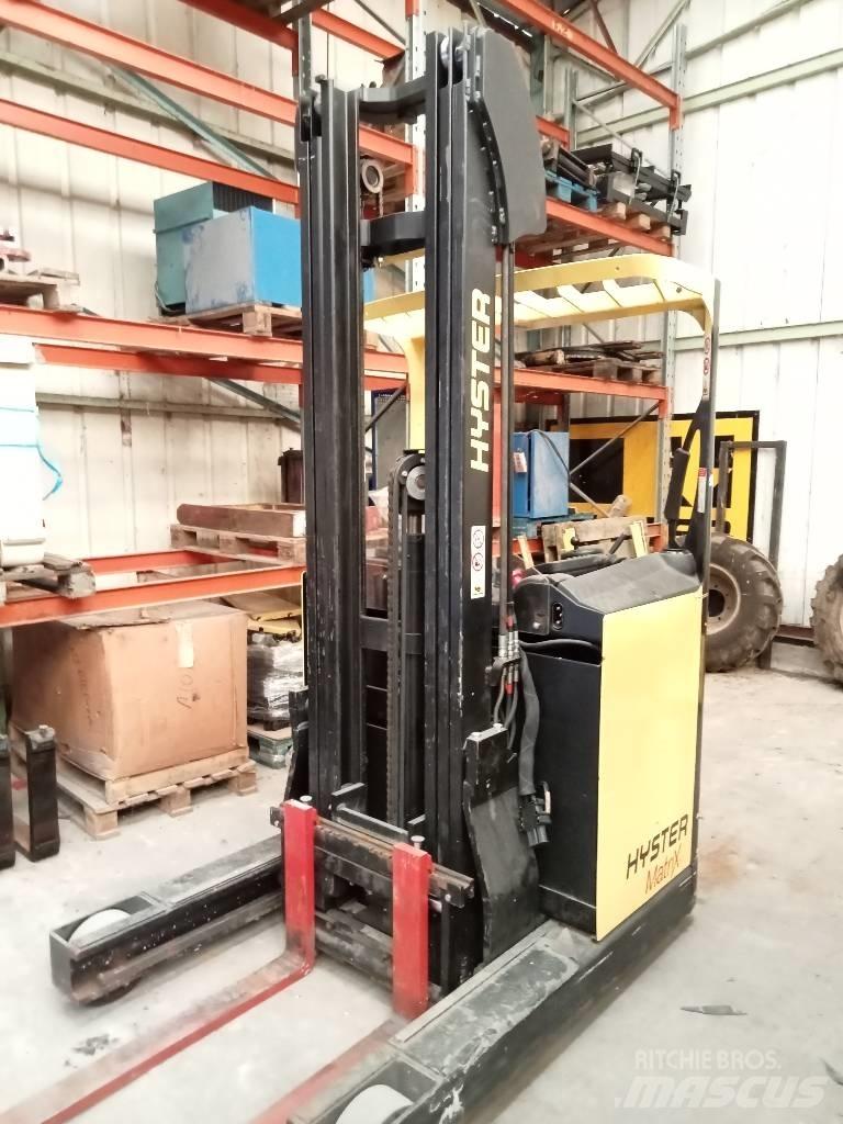 Hyster R1.4 Viljuškari sa pomičnim stupom
