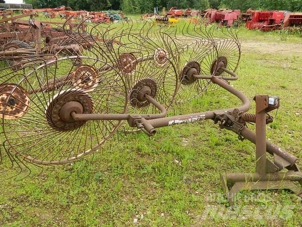  Saulīte 4 Okretači i sakupljači sena