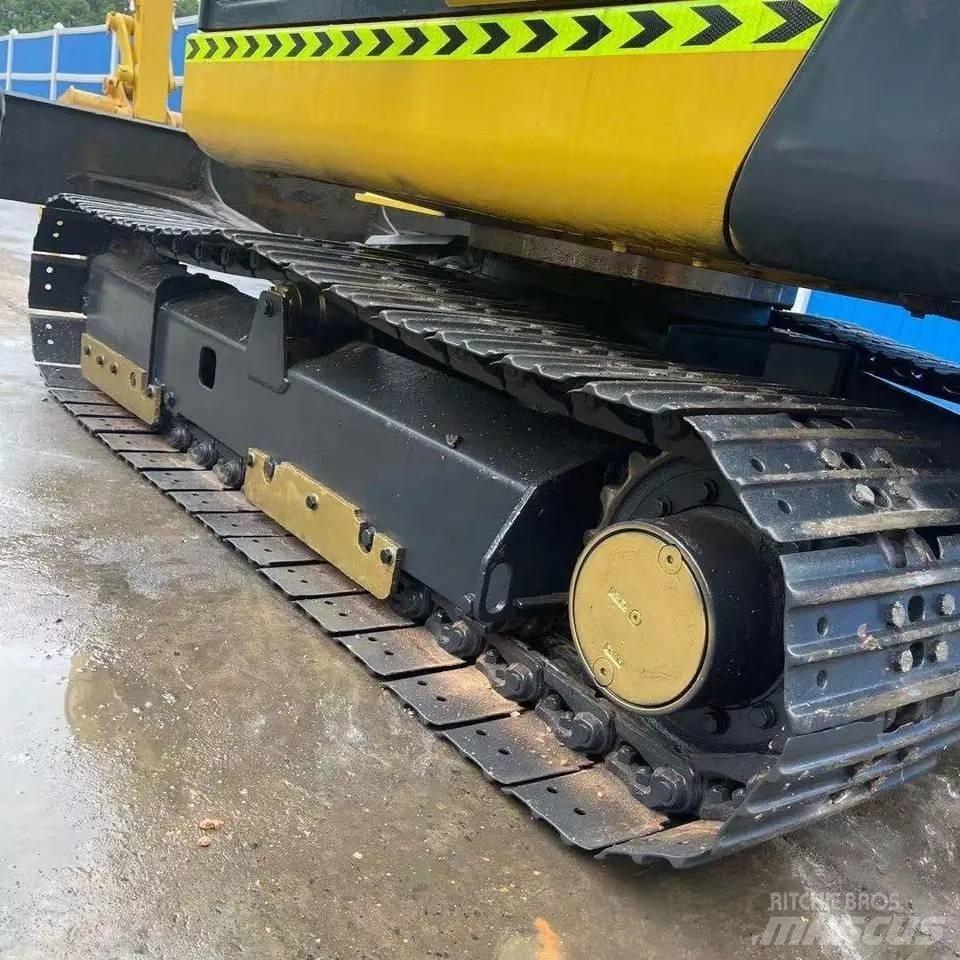 Komatsu PC56-7 Bageri guseničari