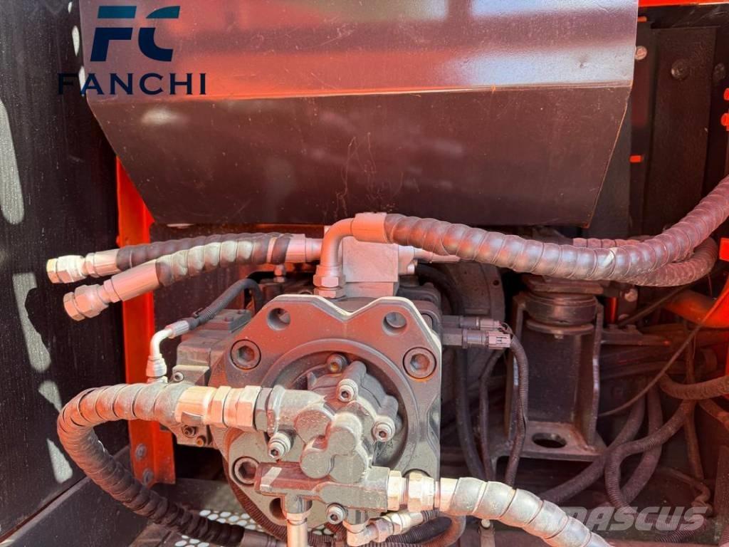 Doosan DX 225 Bageri guseničari