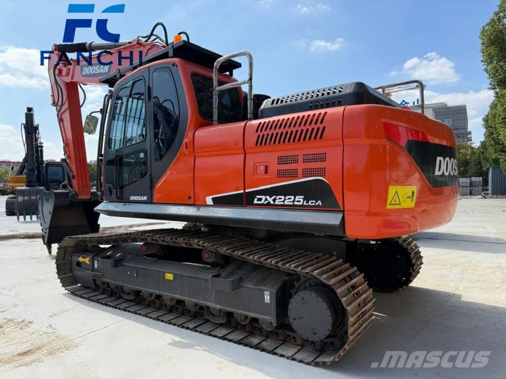 Doosan DX 225 Bageri guseničari