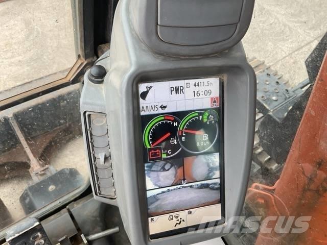 Hitachi ZX 135 US-6 Bageri guseničari