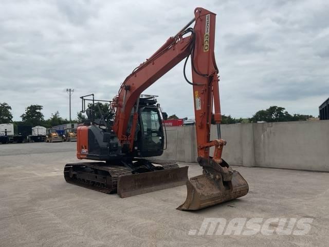 Hitachi ZX 135 US-6 Bageri guseničari