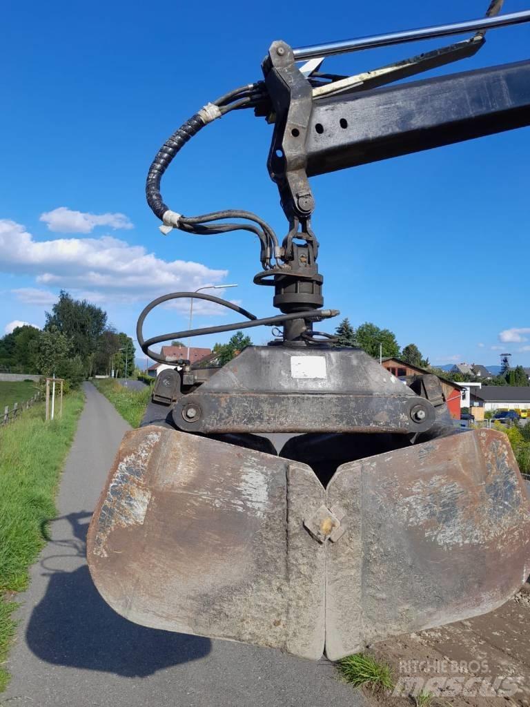 Fassi 130 Kranovi za utovar